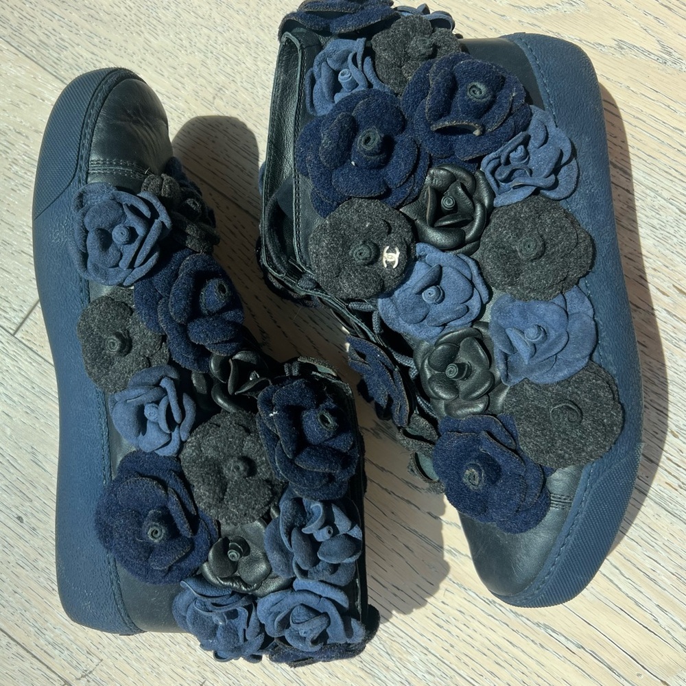 CHANEL Authentic Floral Camellia High- Top Sneakers in Blue. Womens Size 8!